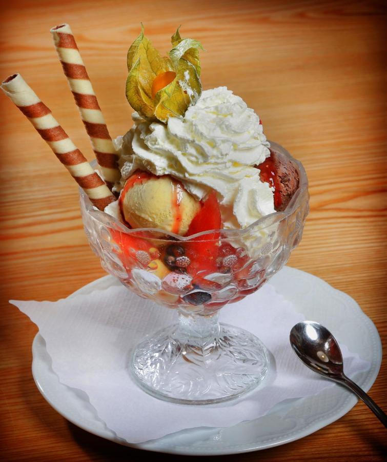 Restaurant-Cafe-Pension Himmel Landshut Luaran gambar